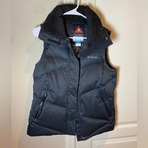 Columbia omni heat womens puffer vest with detachable faux fur hood size medium